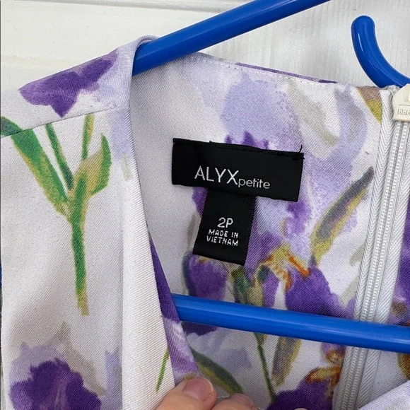 Alyx Petite Dress - Picture 4 of 4